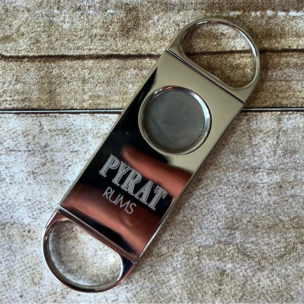 Pyrat Rums Stainless Steel Double Guillotine Cigar Cutter with Case‎ Silver Tone